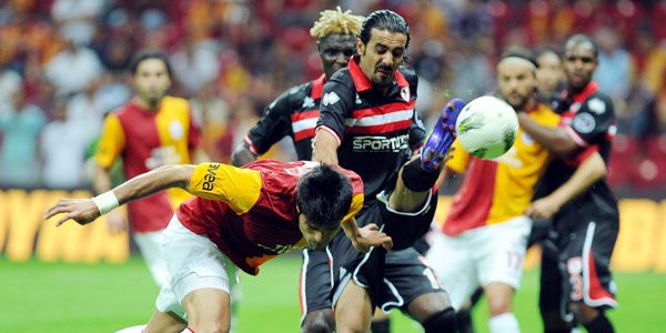 Galatasaray 'Arena'da siftah yaptı Galatasaray 'Arena'da siftah yaptı